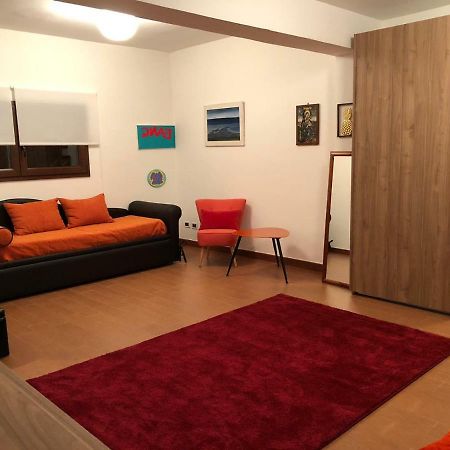 Simago Home Кустоначи Екстериор снимка